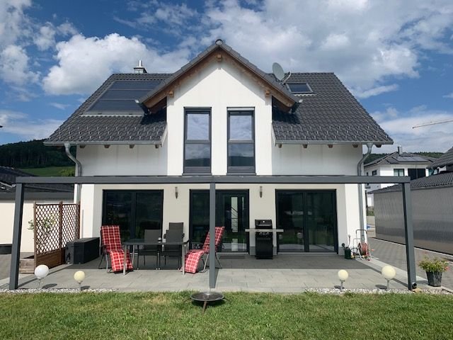 Einfamilienhaus zum Kauf 579.000 € 5,5 Zimmer 125 m²<br/>Wohnfläche 487 m²<br/>Grundstück Balgheim 78582