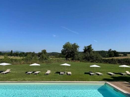 Einfamilienhaus zum Kauf 1.800.000 € 8 Zimmer 644 m² 30.000 m² Grundstück Roccastrada 01561