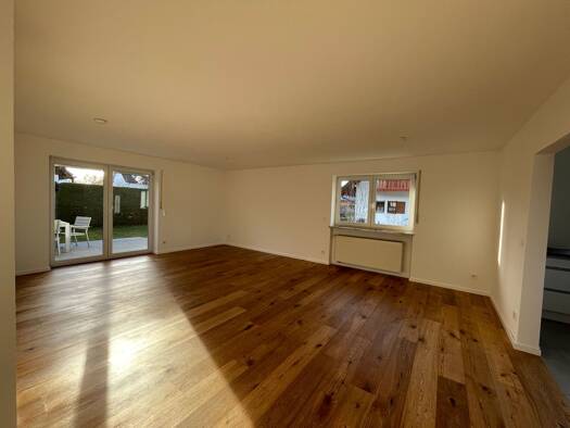 Doppelhaushälfte zur Miete 2.700 € 5,5 Zimmer 165 m² frei ab 01.04.2026 Gilching 82205