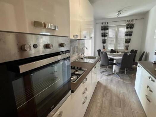 Wohnung zur Miete 700 € 2 Zimmer 55 m² EG Crikvenica Crikvenica 51260