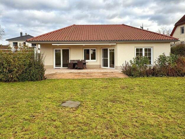 Bungalow zum Kauf provisionsfrei 485.000 € 4 Zimmer 121 m² 974 m² Grundstück Klosterdorf 15377
