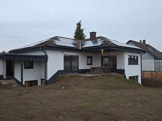 Einfamilienhaus zur Miete 1.295 € 6 Zimmer 142 m² 969 m² Grundstück frei ab sofort Weiskirchen 66709