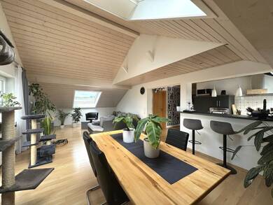 Wohnung zum Kauf 329.000 € 3,5 Zimmer 88,5 m² Dachgeschoss frei ab 30.09.2025 Oberboihingen 72644
