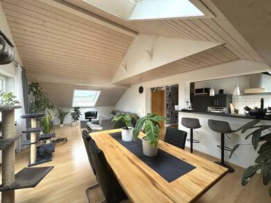 Wohnung zum Kauf 329.000 € 3,5 Zimmer 88,5 m² Dachgeschoss frei ab 30.09.2025 Oberboihingen 72644
