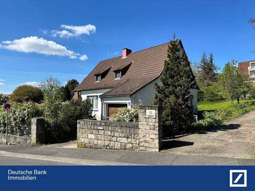 Einfamilienhaus zum Kauf 800.000 € 6 Zimmer 100 m² 956 m² Grundstück frei ab sofort Würzburg 97074