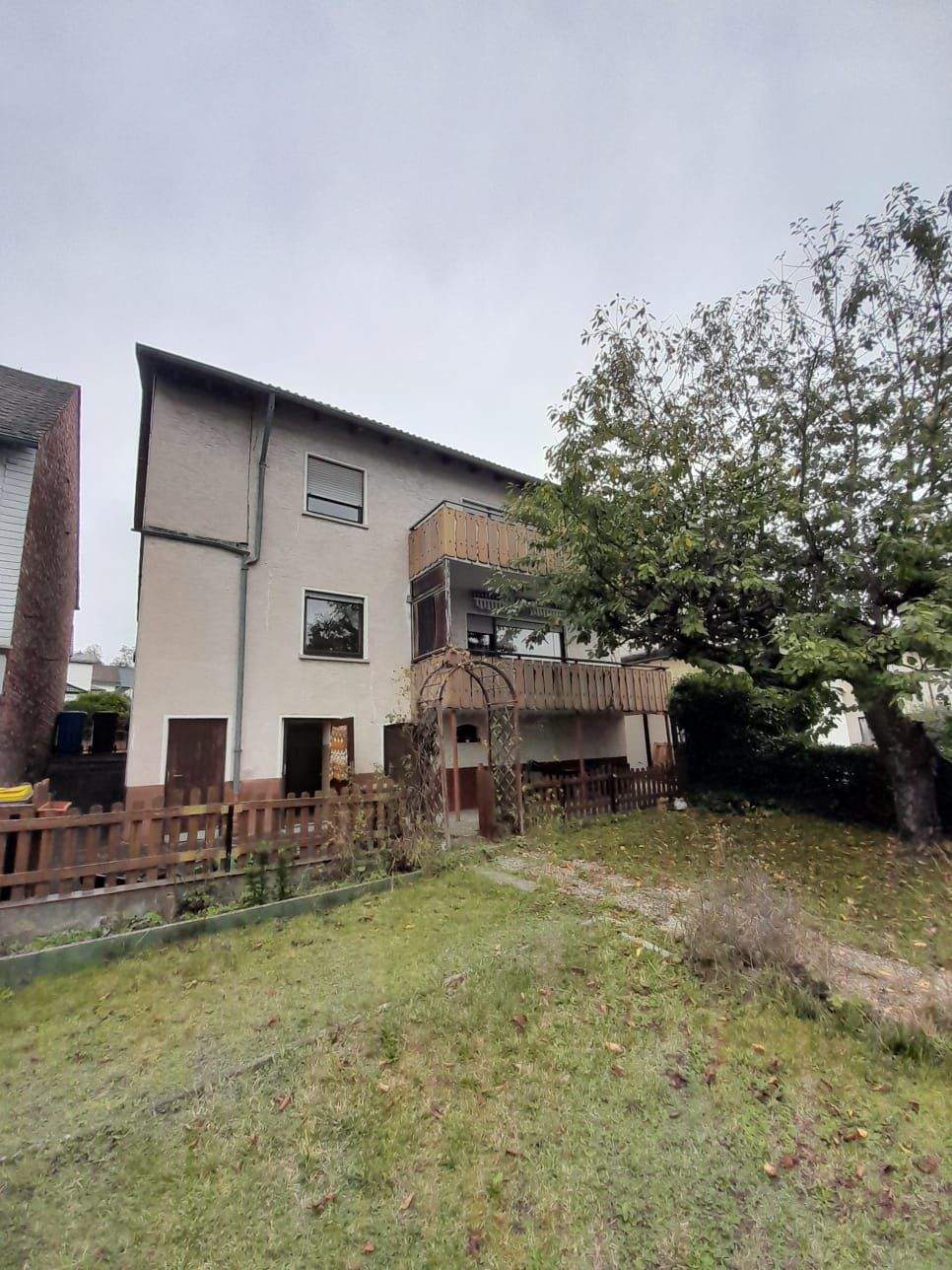 Immobilie in Herborn - Endlich zu Hause - Immobilie in Herborn-Seelbach mit schönem Garten + 2 Balkone - Bild 2