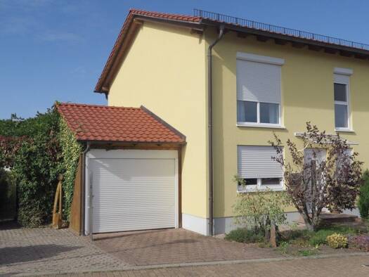 Doppelhaushälfte zur Miete 1.050 € 4 Zimmer 101 m² 326 m² Grundstück frei ab 01.01.2027 Arnstadt Arnstadt 99310