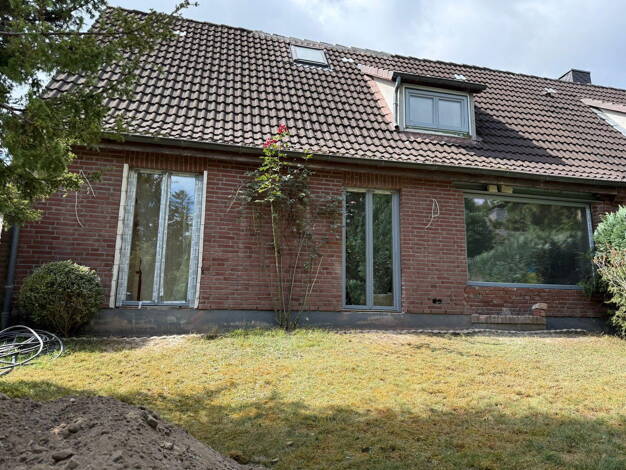 Doppelhaushälfte zur Miete 1.950 € 5 Zimmer 80 m² 941 m² Grundstück frei ab 06.01.2026 Sierksdorf 23730