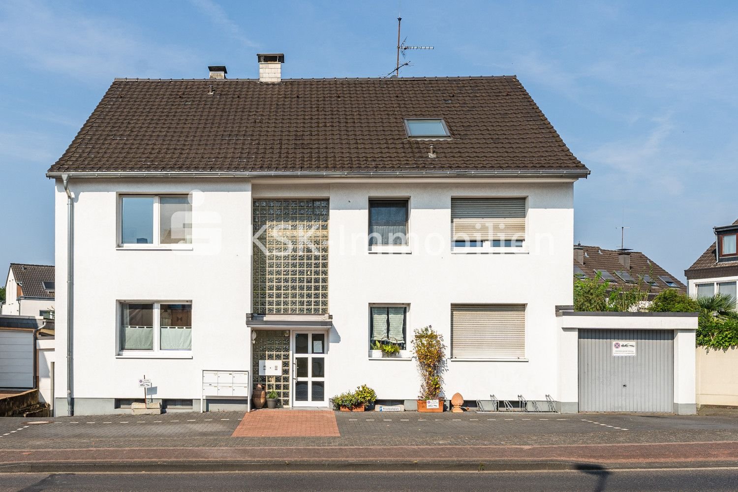 Mehrfamilienhaus zum Kauf 899.000 € 12 Zimmer 281,3 m²<br/>Wohnfläche 483 m²<br/>Grundstück Alt-Refrath Bergisch Gladbach 51427