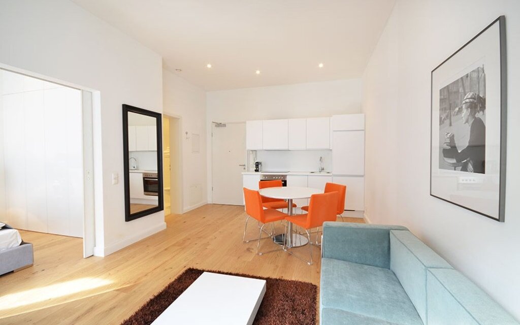 Wohnung zur Miete Wohnen auf Zeit 2.100 € 2 Zimmer 37 m²<br/>Wohnfläche ab sofort<br/>Verfügbarkeit Cranachstraße Sachsenhausen - Nord Frankfurt am Main 60596