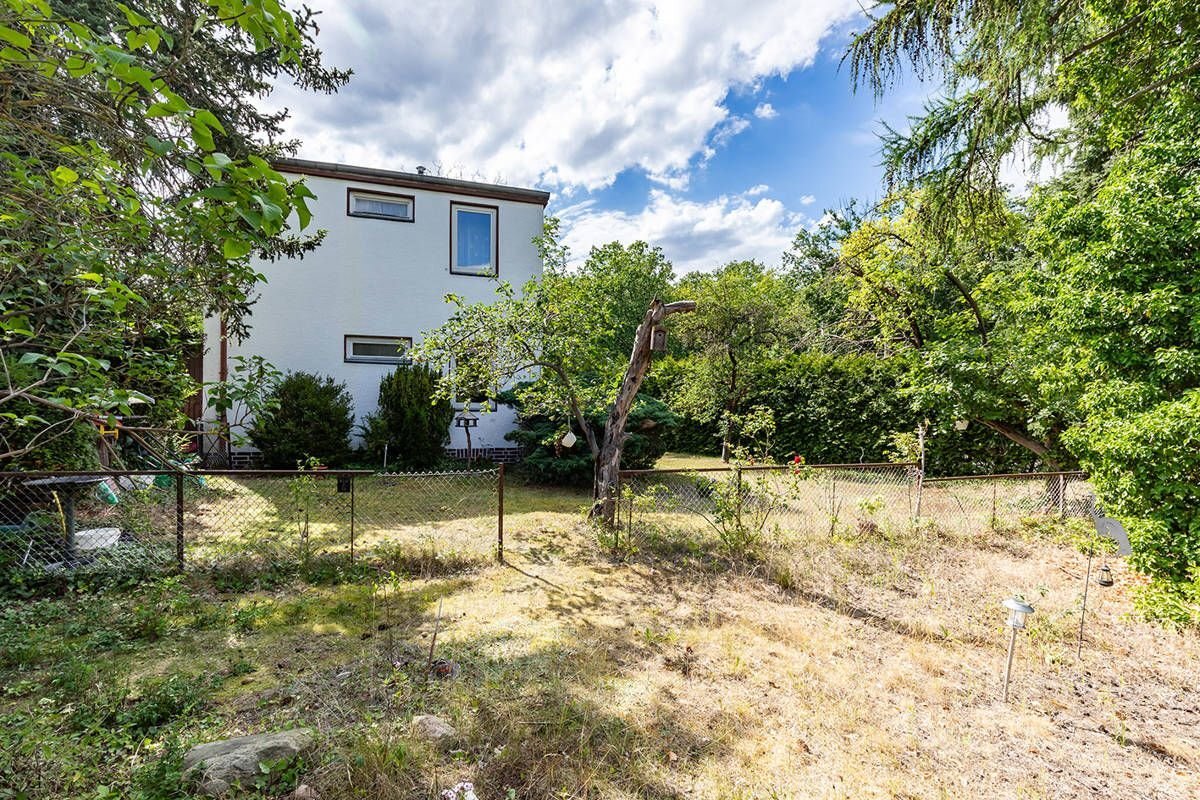 Einfamilienhaus zum Kauf 499.000 € 4 Zimmer 93 m²<br/>Wohnfläche 616 m²<br/>Grundstück Zehlendorf Berlin-Zehlendorf 14165