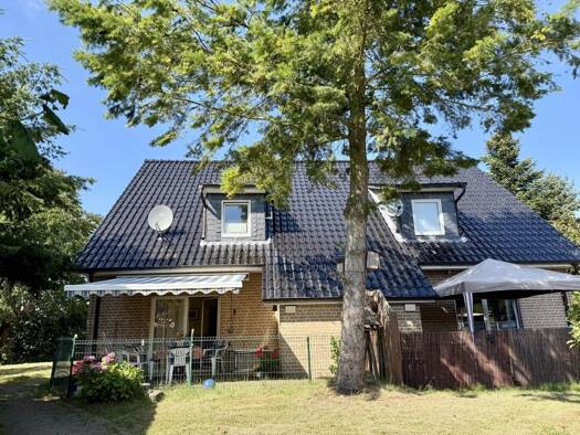 Mehrfamilienhaus zum Kauf 649.000 € 9 Zimmer 226 m² 700 m² Grundstück Benz Malente 23714