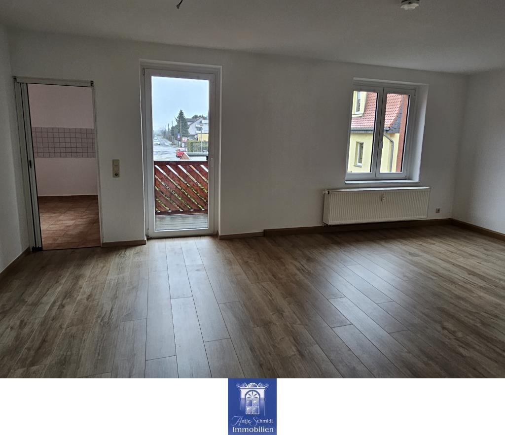 Wohnung zur Miete 402 € 2 Zimmer 67 m²<br/>Wohnfläche Weida Riesa 01587