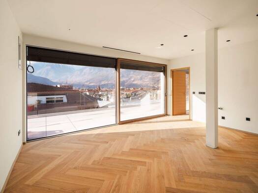 Wohnung zur Miete 1.800 € 2 Zimmer 45,6 m² 6. Geschoss Sparkassenstraße 2 Meran 39012