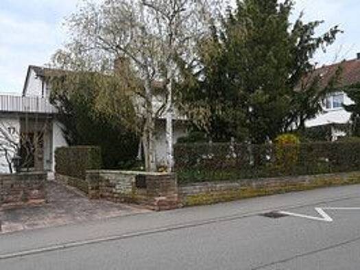 Immobilie zum Kauf 1.095.000 € 10 Zimmer 571 m² 1.021 m² Grundstück frei ab sofort Seitenstraße 17 Schwaikheim 71409