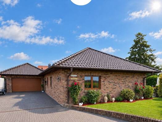 Bungalow zum Kauf 368.000 € 4 Zimmer 112 m² 823 m² Grundstück Wirdum Wirdum 26529