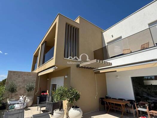 Mehrfamilienhaus zum Kauf 492.000 € 3 Zimmer 144 m² Srima, Vodice Vodice 22211