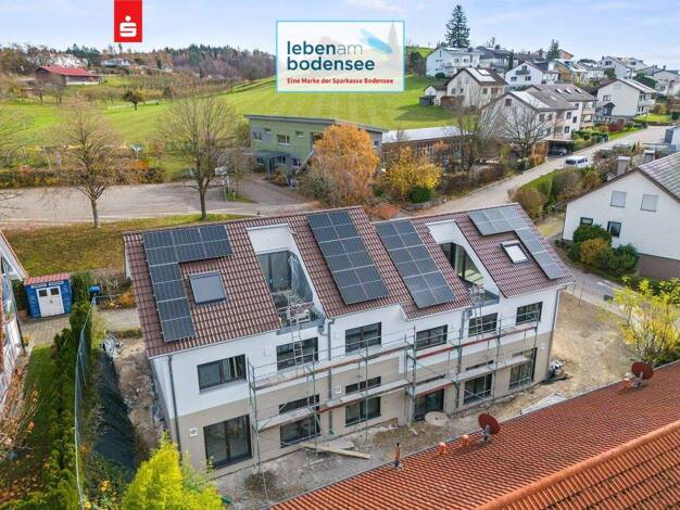 Doppelhaushälfte zum Kauf - Erstbezug provisionsfrei 1.190.000 € 8 Zimmer 172 m² 233 m² Grundstück frei ab 01.01.2026 Daisendorf 88718