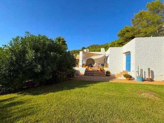 Villa zum Kauf 1.270.000 € 2 Zimmer 174 m² Calle Gesamins Santa Eulària des Riu 07849