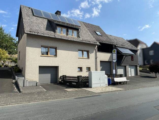 Mehrfamilienhaus zum Kauf 429.000 € 10 Zimmer 234 m² 2.255 m² Grundstück Eiershausen Eschenburg / Eiershausen 35713