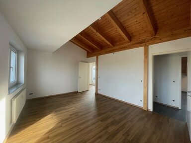 Wohnung zum Kauf provisionsfrei 111.600 € 3 Zimmer 74 m² frei ab sofort Hafenstr. 36 Saaleaue Halle (Saale) 06108