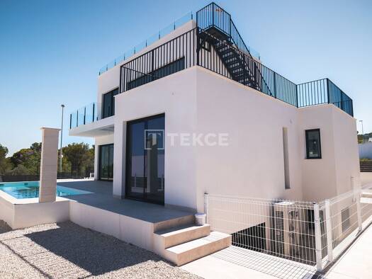 Einfamilienhaus zum Kauf 720.000 € 4 Zimmer 150 m² 600 m² Grundstück Alicante 03520