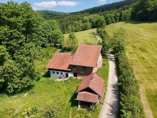Bauernhaus zum Kauf 575.000 € 150 m² 10.000 m² Grundstück Graben Neukirchen 94362