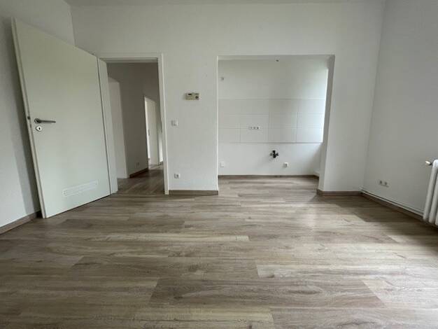 Wohnung zur Miete 399 € 3 Zimmer 65 m² 1. Geschoss Graudenzer Straße 10 Fedderwardergroden Wilhelmshaven 26388