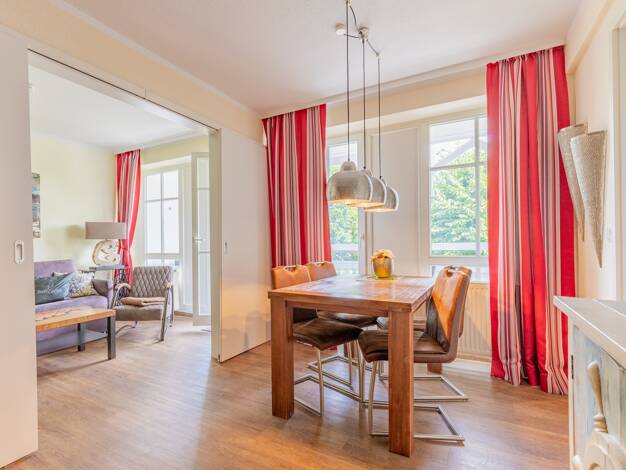 Wohnung zum Kauf 250.000 € 2,5 Zimmer 52 m² 1. Geschoss frei ab sofort Mönchguter Straße 6 Sellin 18586