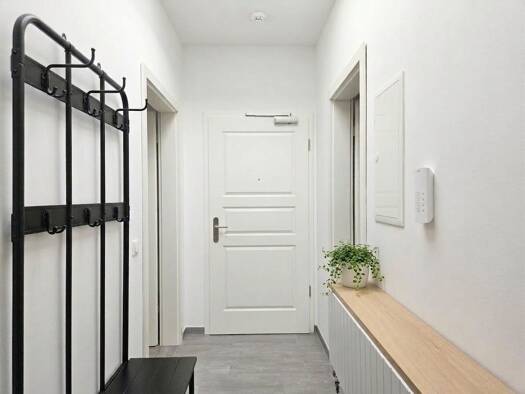 Wohnung zur Miete 576 € 2 Zimmer 64 m² frei ab 01.11.2026 Freiimfelde Ost 06112