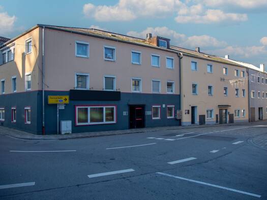 Mehrfamilienhaus zum Kauf 650.000 € 30 Zimmer 896 m² 560 m² Grundstück Landau Landau an der Isar 94405