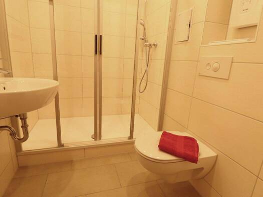 Wohnung zur Miete 679 € 5 Zimmer 115 m² 2. Geschoss frei ab 01.02.2026 Irkutsker Straße 63 Kappel Chemnitz 09119