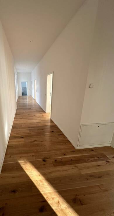 Wohnung zum Kauf 317.550 € 4 Zimmer 145 m² 1. Geschoss frei ab sofort Arnstadt Arnstadt 99310