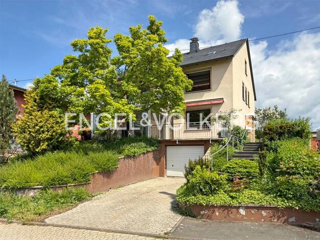 Einfamilienhaus zum Kauf 548.000 € 8 Zimmer 235 m² 1.000 m² Grundstück Niederberg Koblenz 56077
