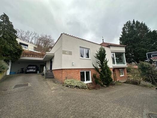 Einfamilienhaus zum Kauf 1.100.000 € 10 Zimmer 291 m² 1.030 m² Grundstück frei ab sofort Seeheim Seeheim-Jugenheim 64342