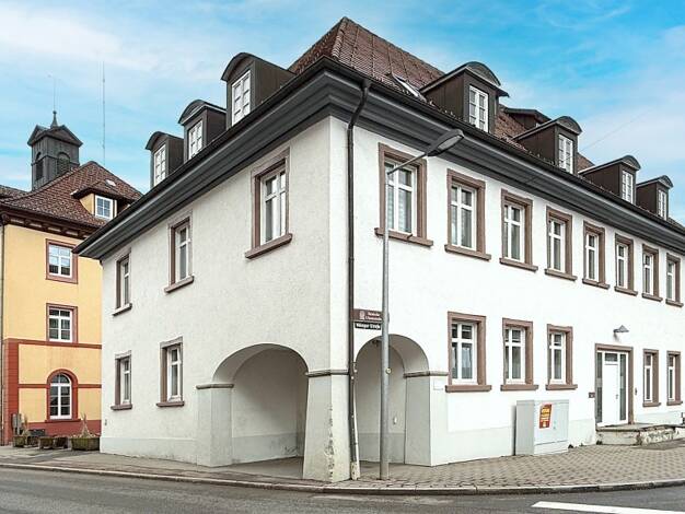 Haus zum Kauf als Kapitalanlage geeignet 860.000 € 22 Zimmer 600 m² 467 m² Grundstück Stadtgebiet Vöhrenbach 78147