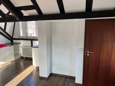 Wohnung zur Miete 560 € 1 Zimmer 26 m² Geschoss 3/3 frei ab 03.08.2025 Esslingen am Neckar 73728