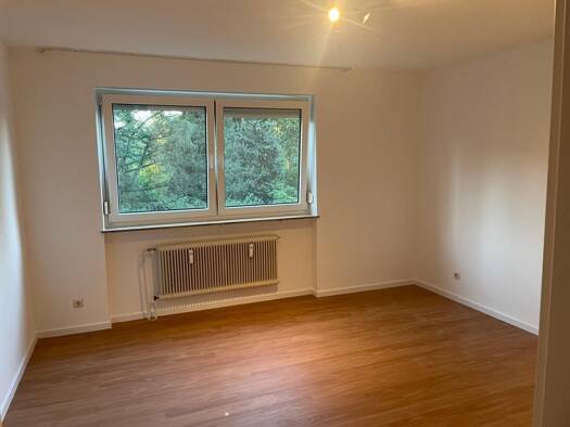 Wohnung zur Miete 750 € 3 Zimmer 76 m² 3. Geschoss frei ab 01.11.2026 Büchenbach Erlangen 91056