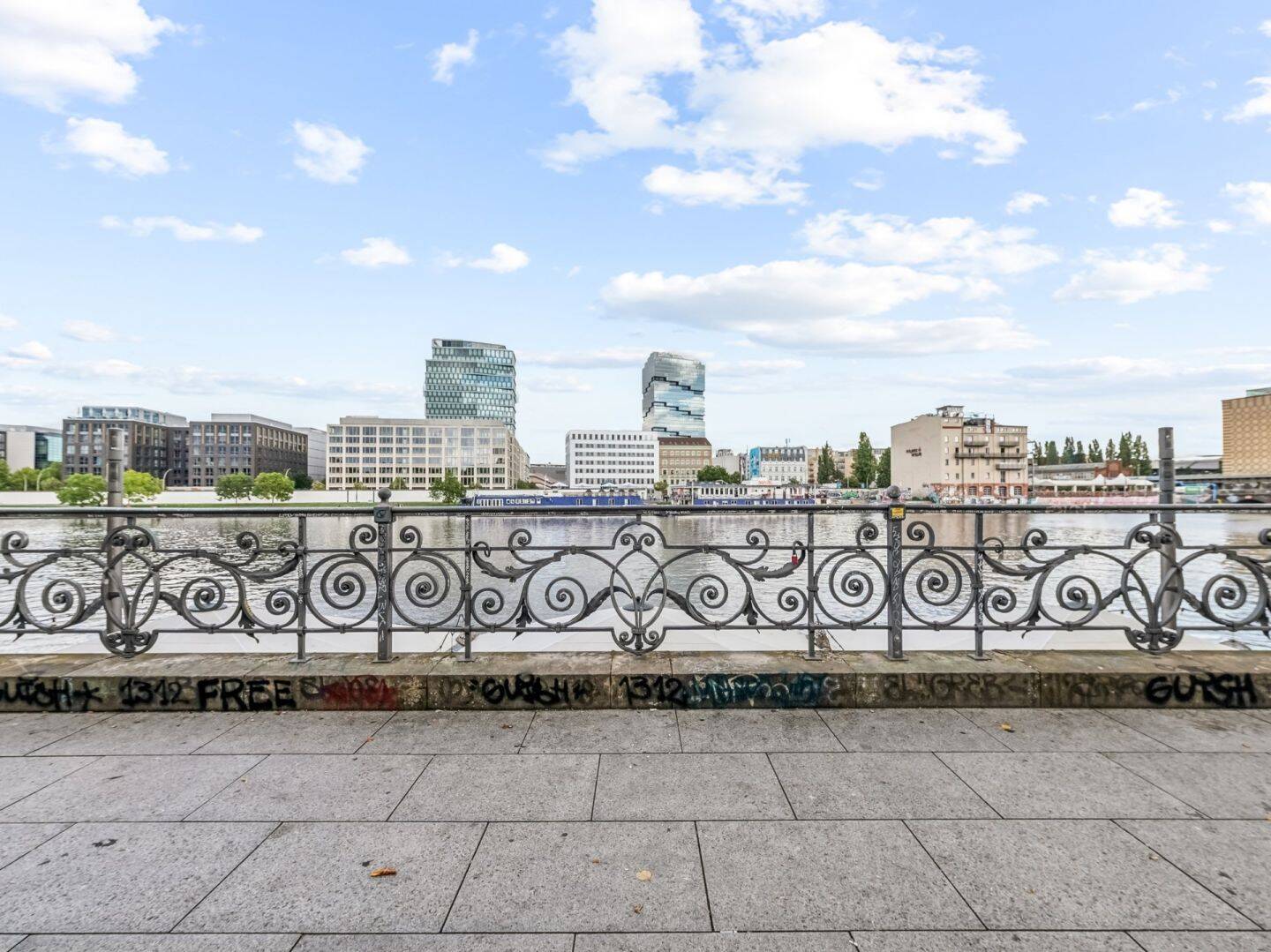 Property thumbnail 8