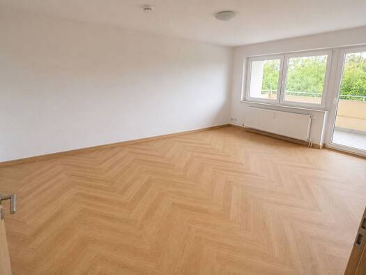 Wohnung zur Miete 1.400 € 4 Zimmer 100 m² Geschoss EG/1 frei ab 15.08.2026 Veitshöchheim 97209