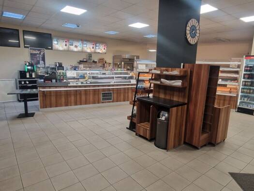 Laden zum Kauf 110.000 € 3 Zimmer 200 m² Verkaufsfläche Neuehrenfeld Köln 50823