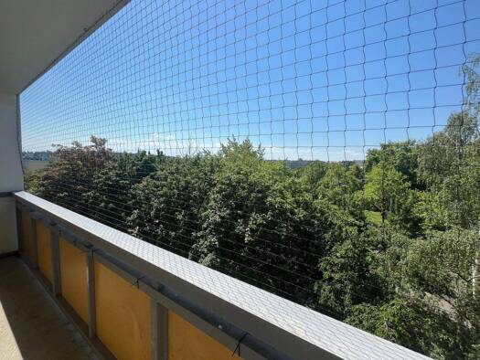 Wohnung zur Miete 219 € 1 Zimmer 35 m² 4. Geschoss frei ab sofort Neuplanitzer Straße 35 Neuplanitz Zwickau 08062