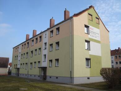 Wohnung zur Miete 342 € 3 Zimmer 60 m² 3. Geschoss frei ab sofort Bahnhofstr. 55 Barby Barby 39249