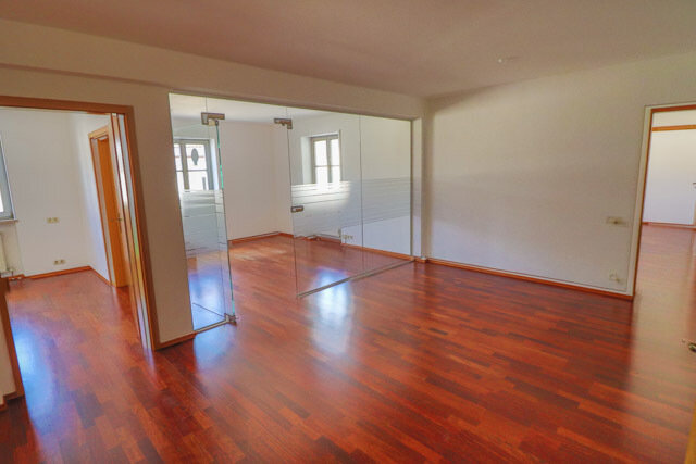 Bürofläche zum Kauf 165.000 € 3 Zimmer 74 m²<br/>Bürofläche Freilassing Freilassing 83395