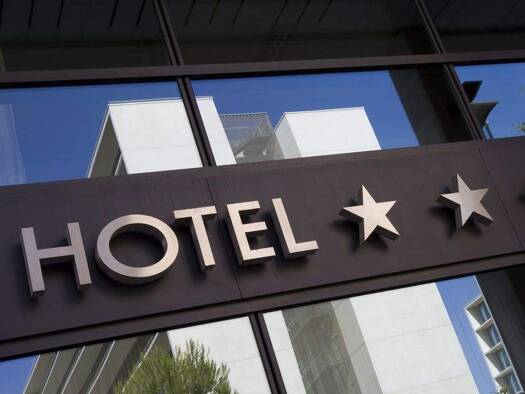 Hotel zum Kauf 1.300.000 € 33 Betten 1.250 m² Grundstück Mitte Hannover 30171