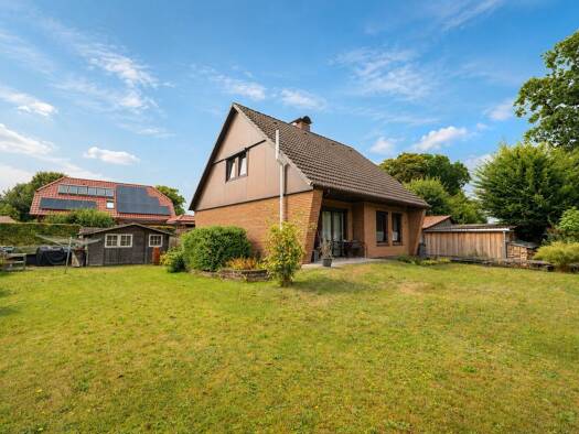 Einfamilienhaus zum Kauf 218.000 € 5 Zimmer 100 m² 649 m² Grundstück Cadenberge 21781