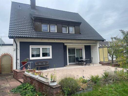 Einfamilienhaus zum Kauf 549.000 € 4 Zimmer 125 m² 990 m² Grundstück Cadolzburg 90556