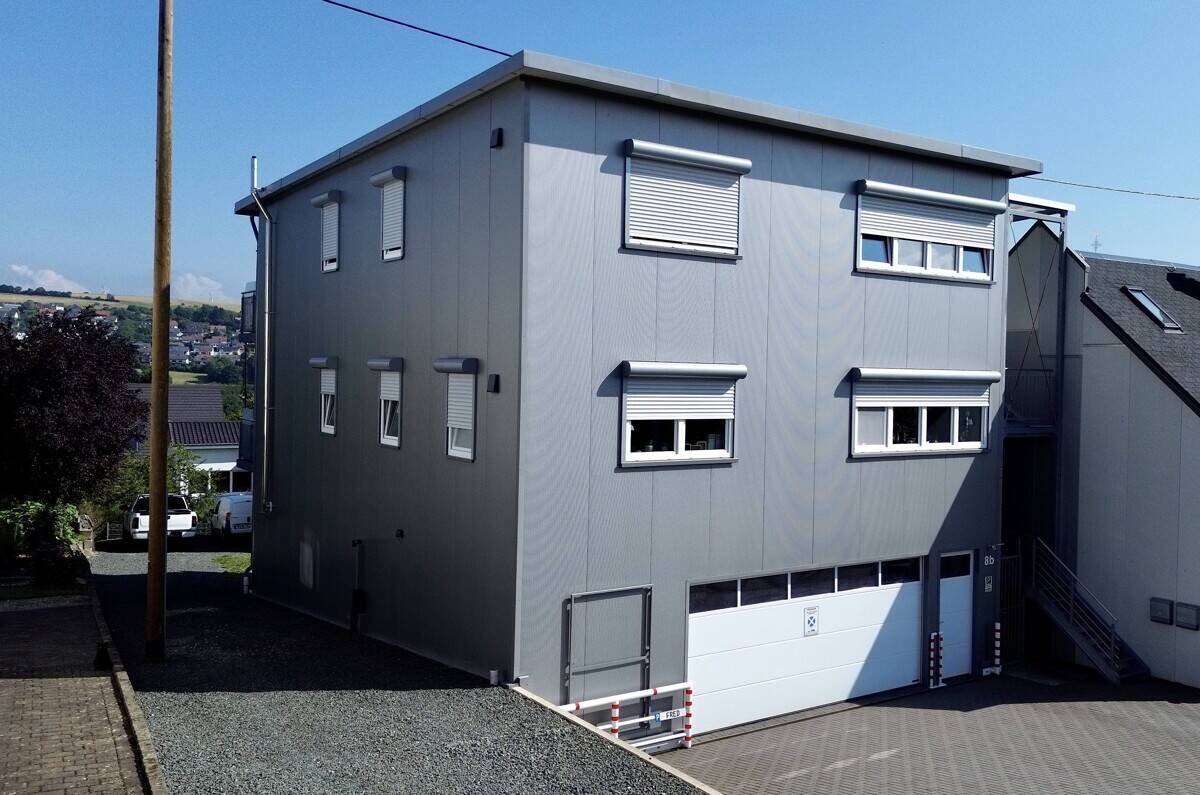 Immobilie in Pluwig - Wohnen mit Aussicht im hochmodernen Stahlhaus - Eigentumswohnung in Pluwig - Bild 1