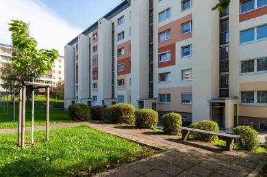 Wohnung zur Miete 266 € 2 Zimmer 41,4 m² 3. Geschoss frei ab sofort Ringstraße 11 Hohenstein-Ernstthal Hohenstein-Ernstthal 09337