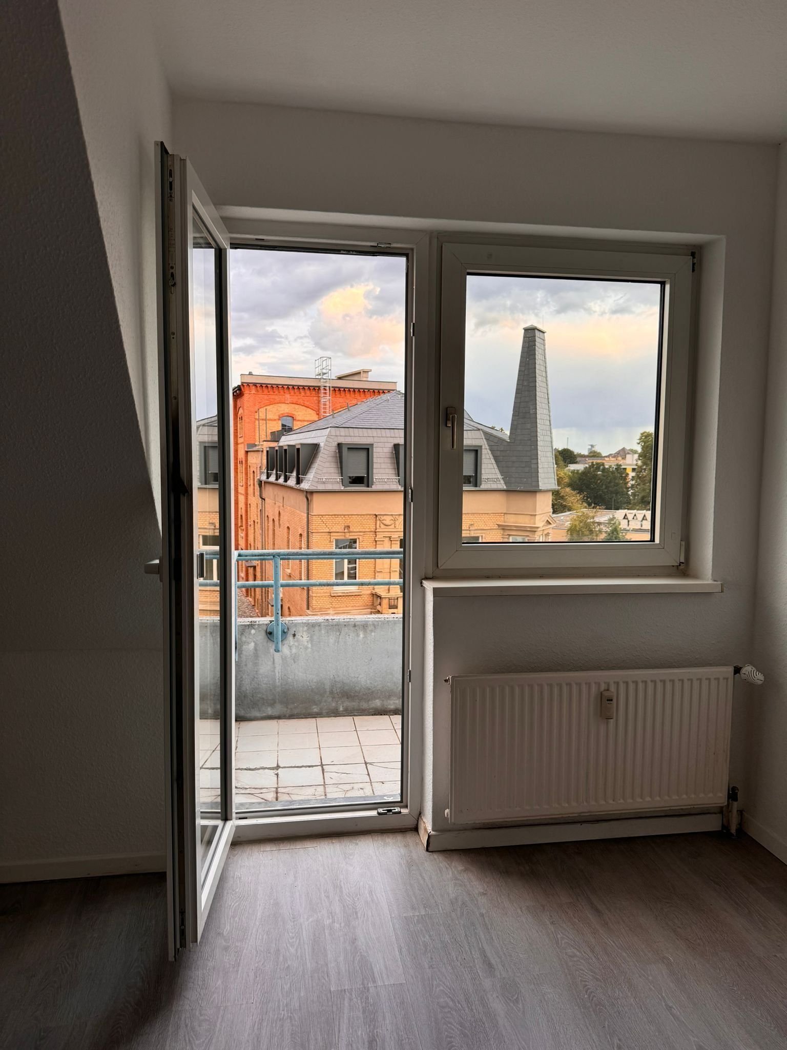 Studio zur Miete 420 € 1 Zimmer 22 m²<br/>Wohnfläche 5.<br/>Geschoss ab sofort<br/>Verfügbarkeit Wohlgelegen - West Mannheim 68167